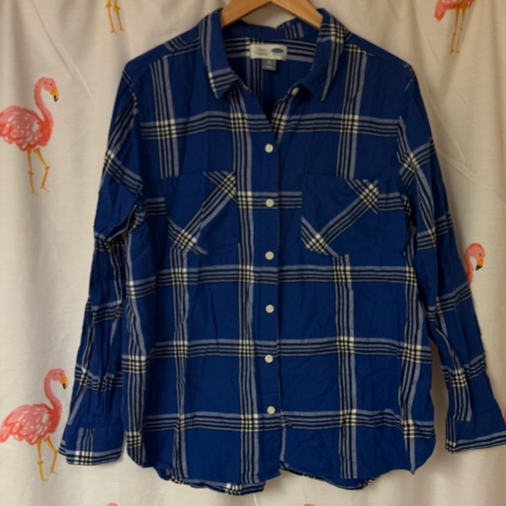 Lightweight old navy plaid button down